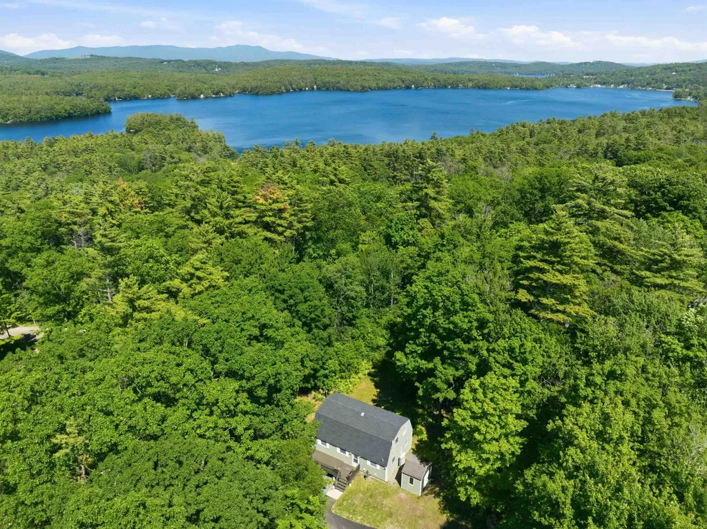 48 Forest Hill Road Meredith NH 03253