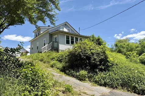 1 Warren Street Claremont NH 03743