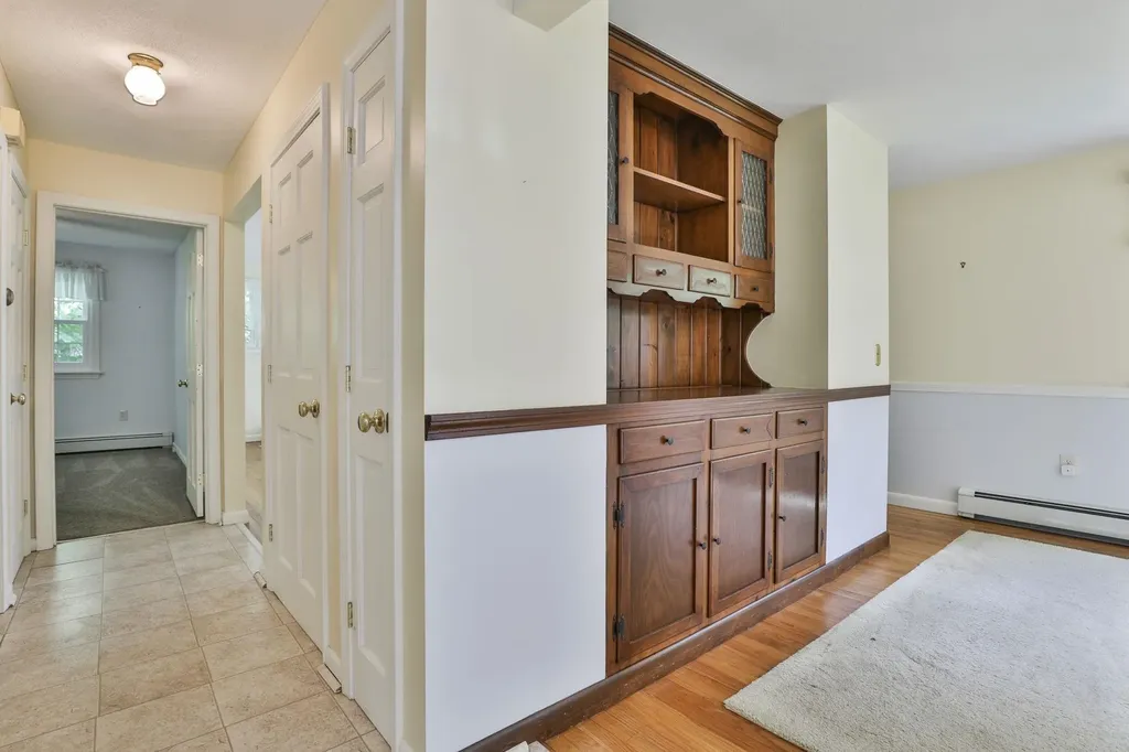 2 Hillside Drive Hudson NH 03051