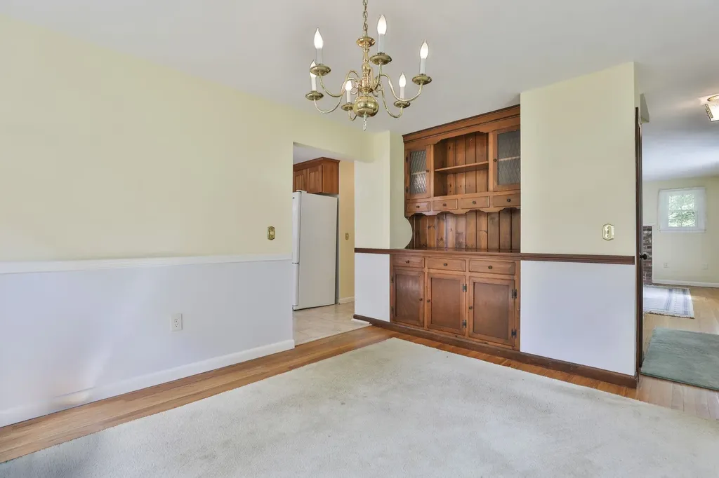 2 Hillside Drive Hudson NH 03051