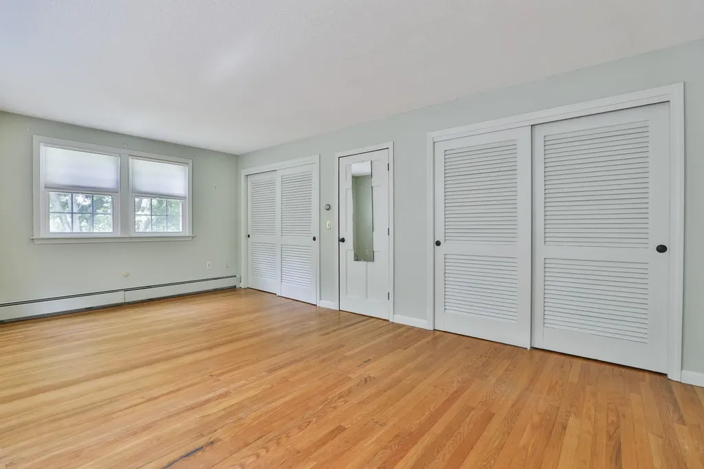 2 Hillside Drive Hudson NH 03051