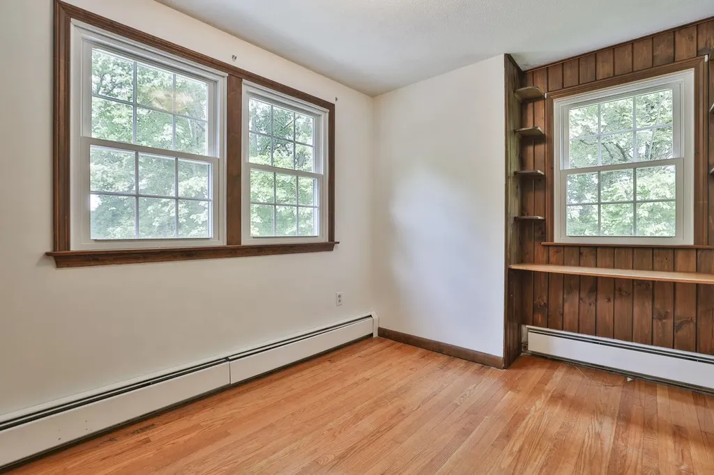 2 Hillside Drive Hudson NH 03051