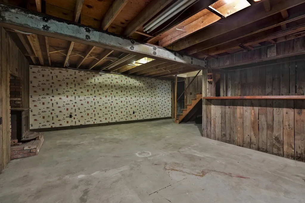 2 Hillside Drive Hudson NH 03051