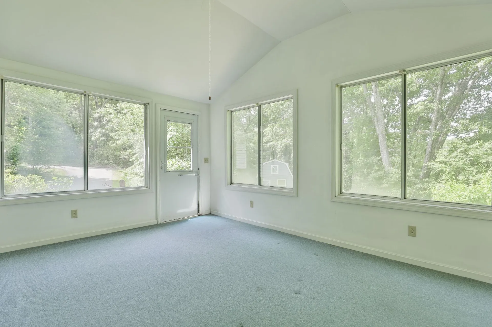 2 Hillside Drive Hudson NH 03051
