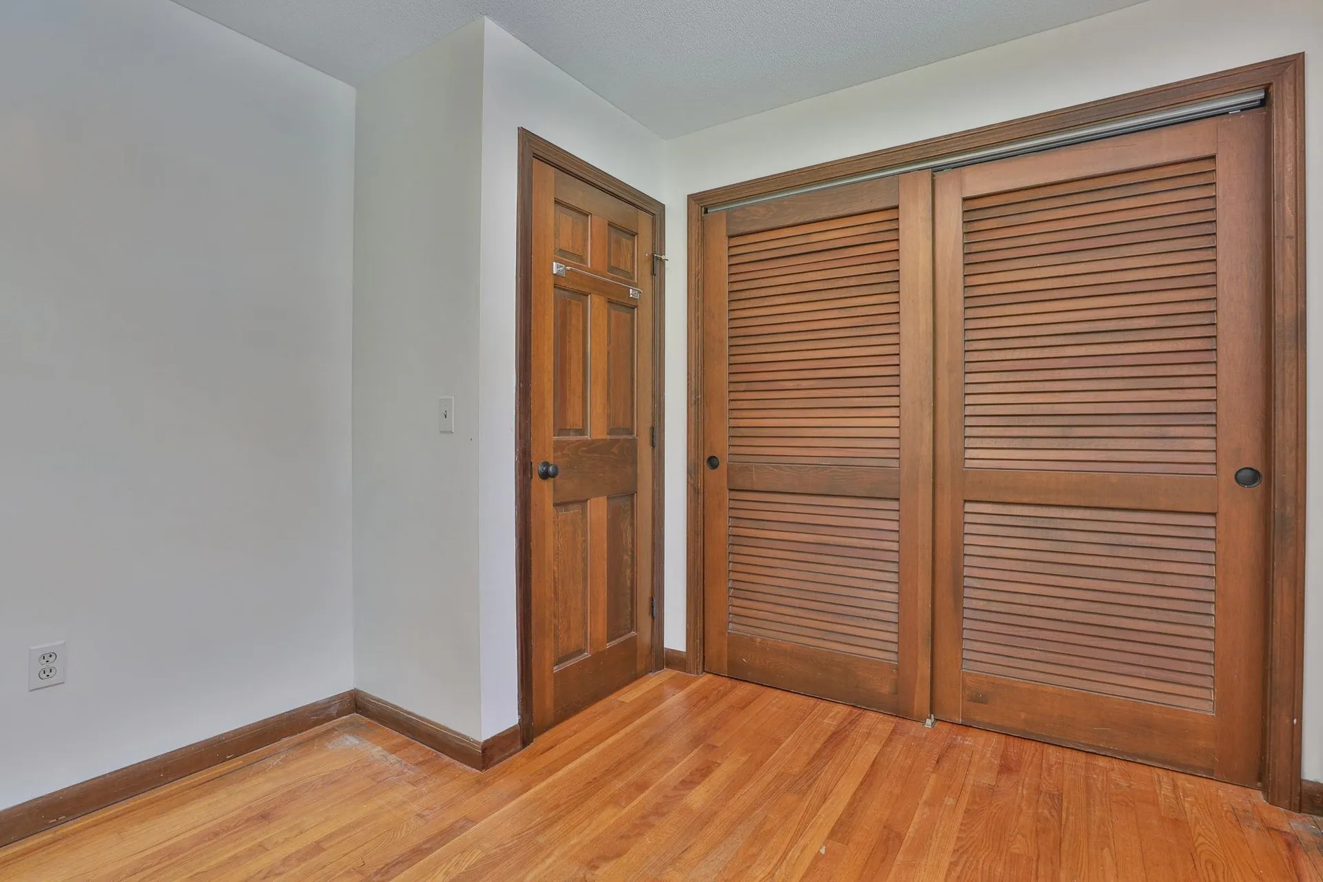 2 Hillside Drive Hudson NH 03051