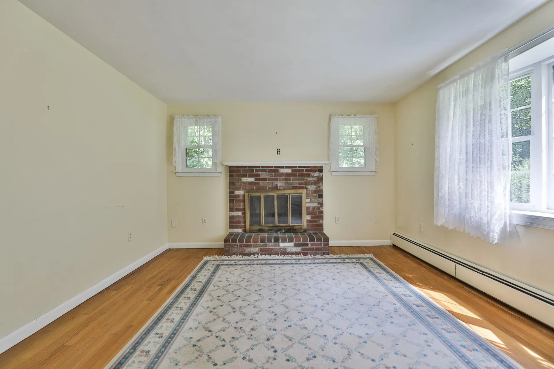 2 Hillside Drive Hudson NH 03051