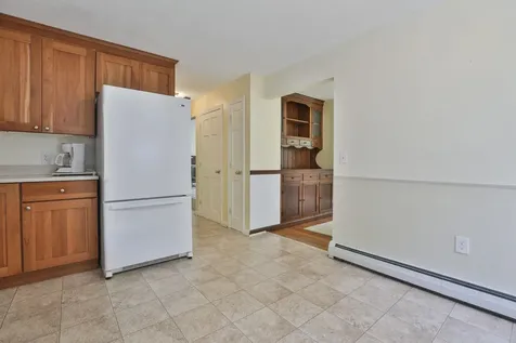2 Hillside Drive Hudson NH 03051
