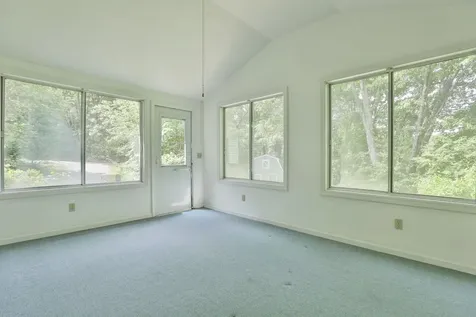 2 Hillside Drive Hudson NH 03051