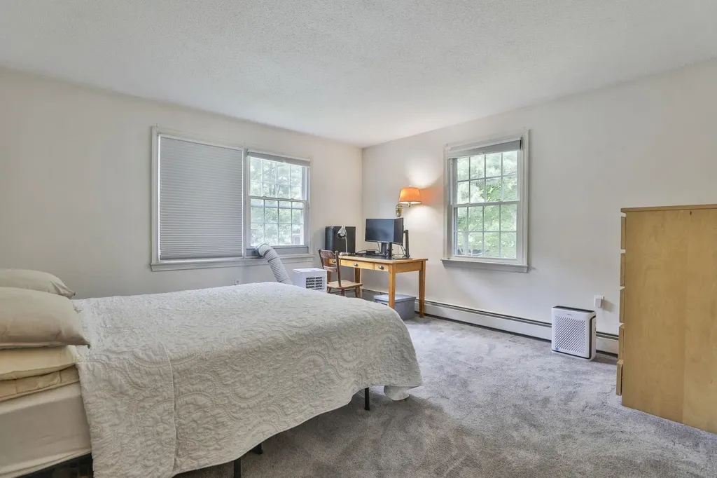6 Autumn Leaf Drive Nashua NH 03060