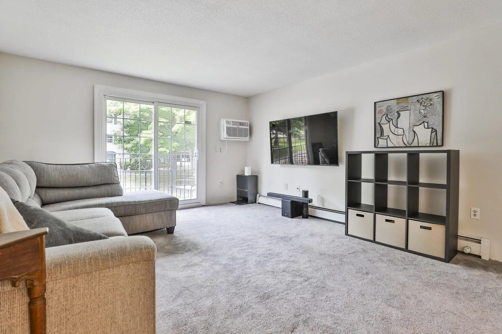6 Autumn Leaf Drive Nashua NH 03060