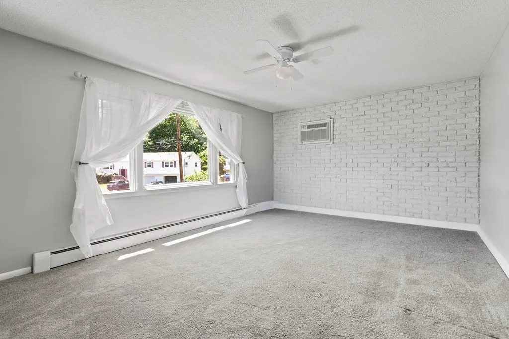 6 Cypress Street Salem NH 03079