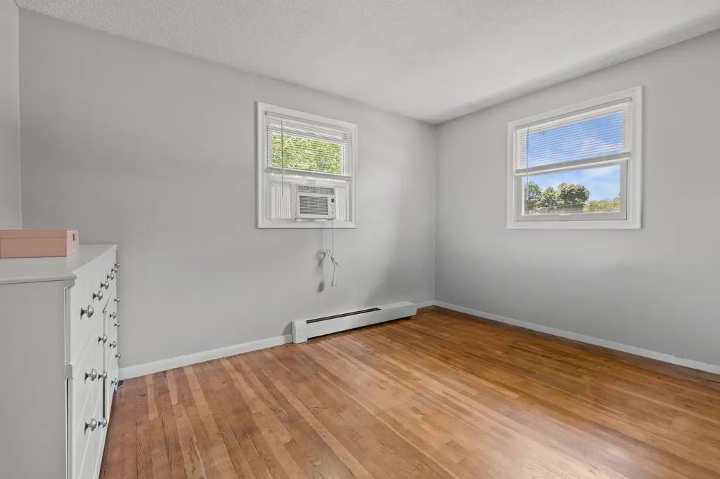 6 Cypress Street Salem NH 03079