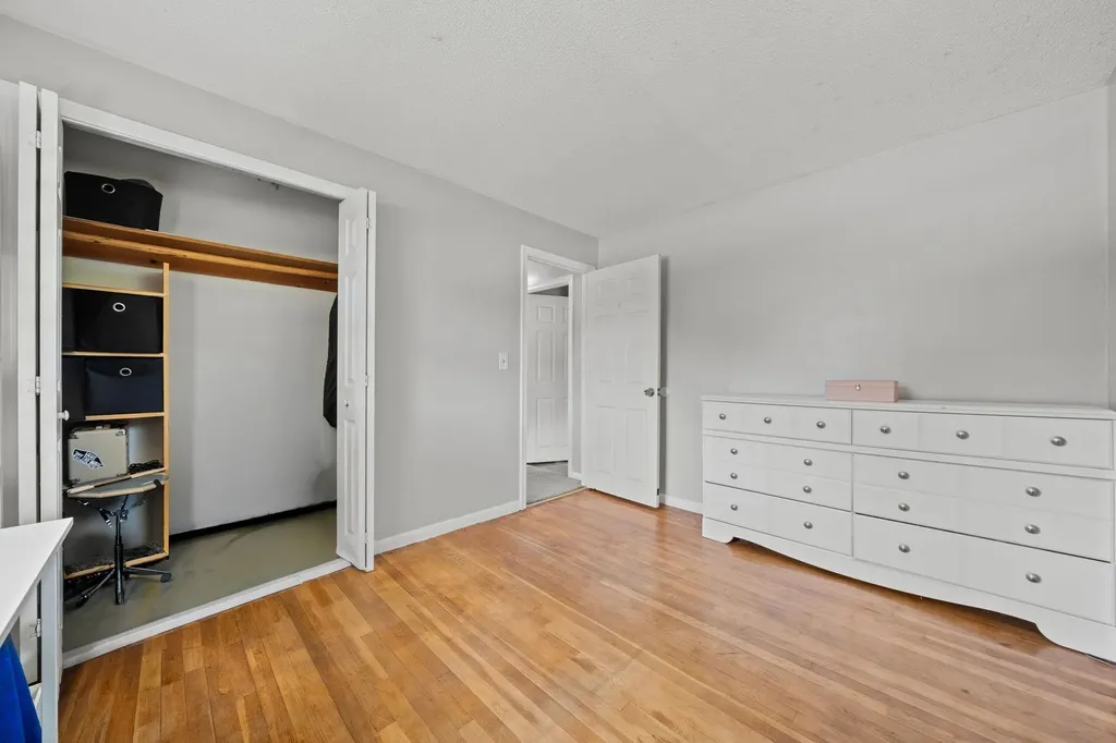 6 Cypress Street Salem NH 03079