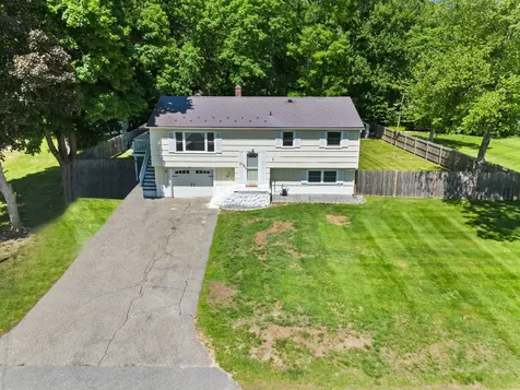 6 Cypress Street Salem NH 03079