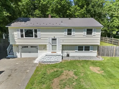 6 Cypress Street Salem NH 03079