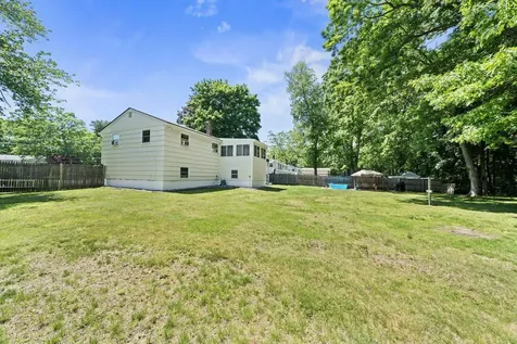 6 Cypress Street Salem NH 03079