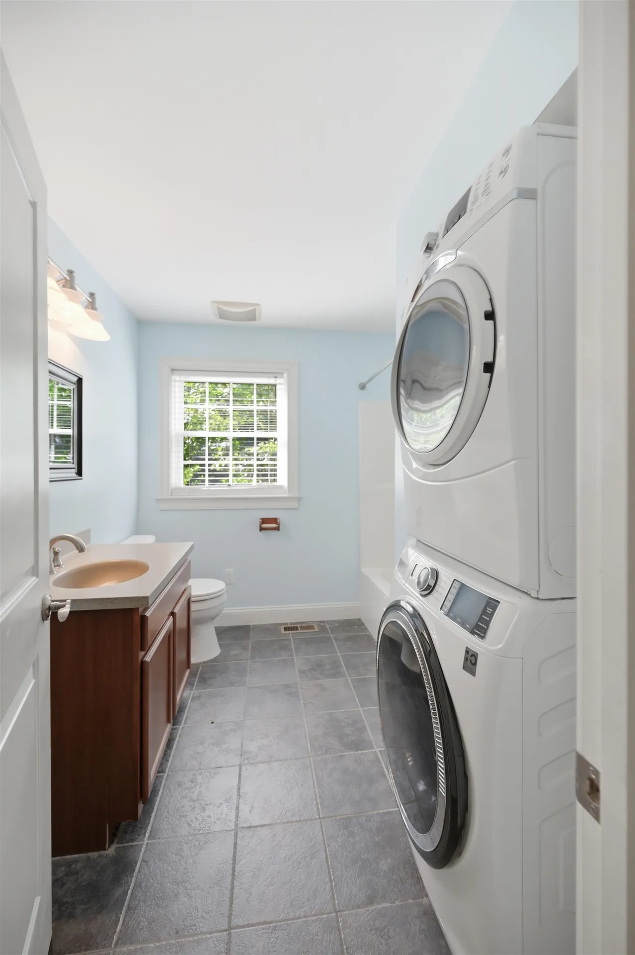 66 Tibbetts Road Fremont NH 03044