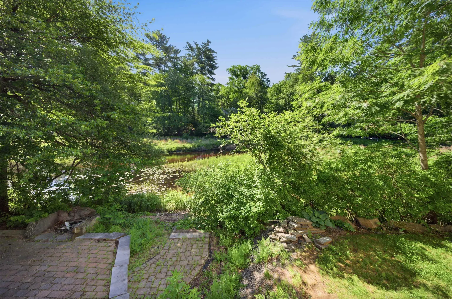 66 Tibbetts Road Fremont NH 03044