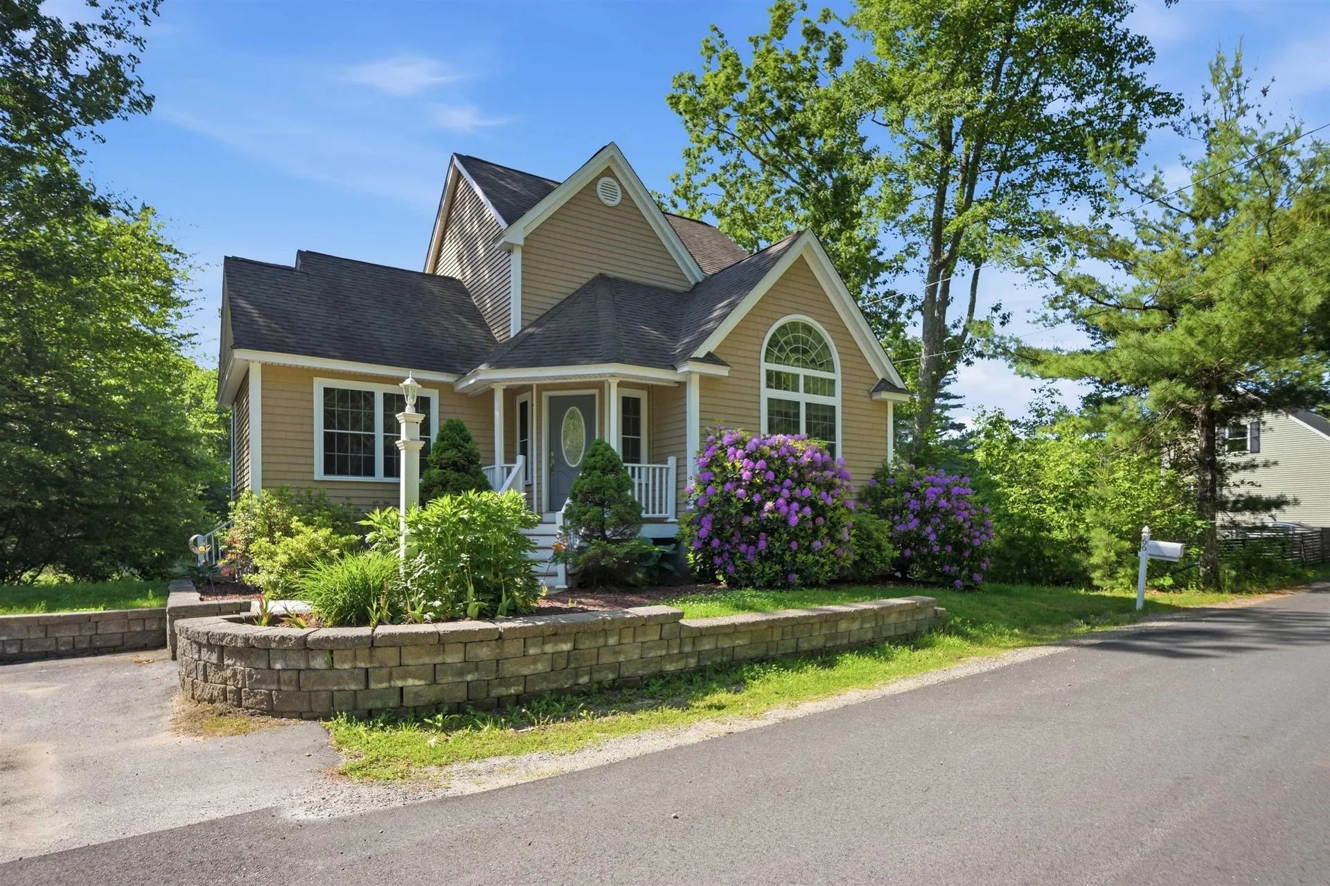 66 Tibbetts Road Fremont NH 03044