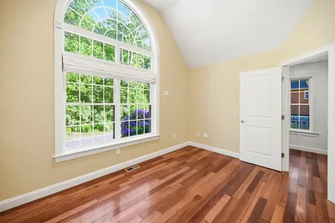 66 Tibbetts Road Fremont NH 03044