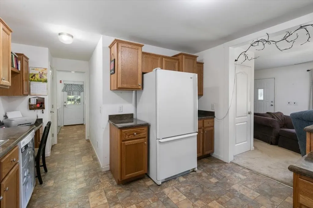 25 Ridgefield Drive Nashua NH 03062