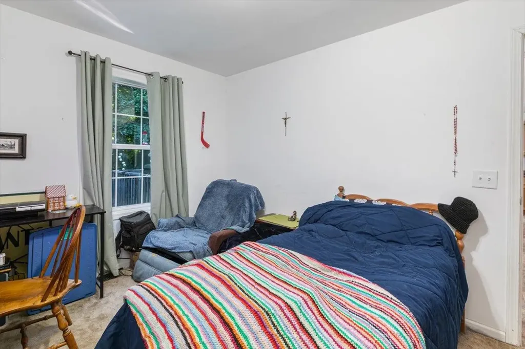 25 Ridgefield Drive Nashua NH 03062