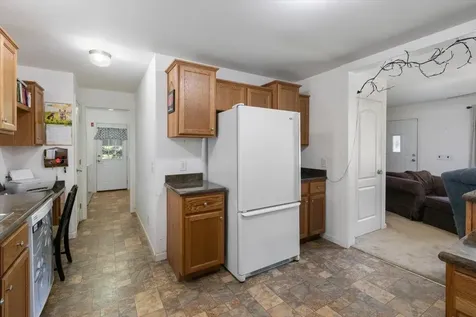 25 Ridgefield Drive Nashua NH 03062