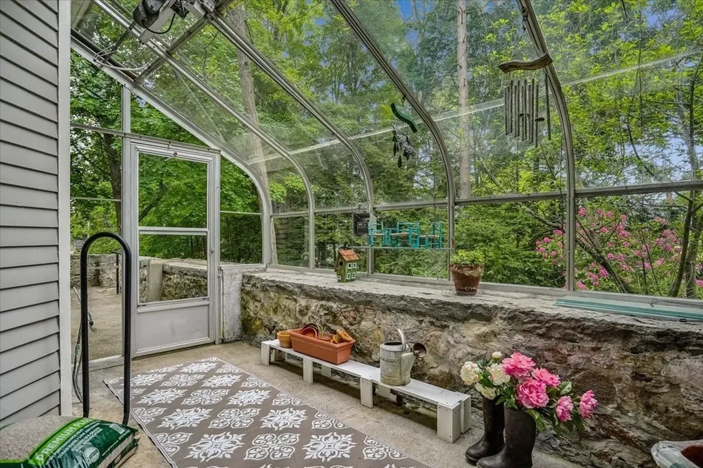 12 Granite Street Milford NH 03055