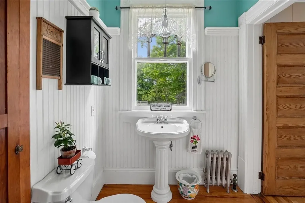 12 Granite Street Milford NH 03055