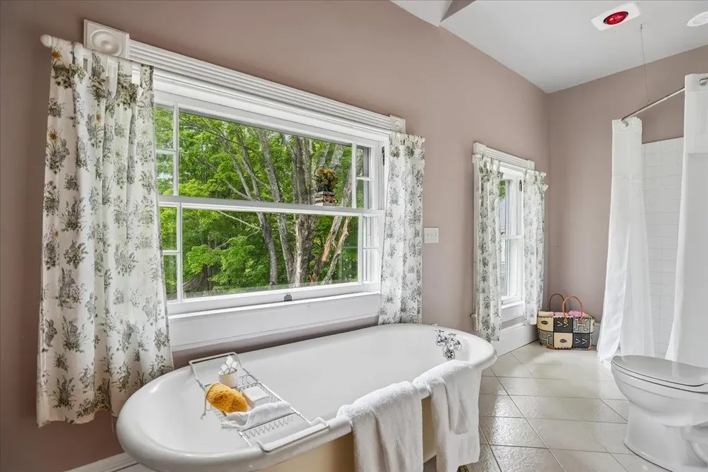 12 Granite Street Milford NH 03055