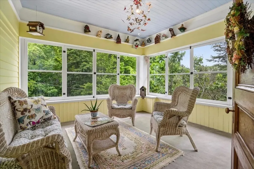 12 Granite Street Milford NH 03055