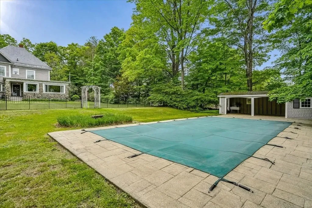 12 Granite Street Milford NH 03055