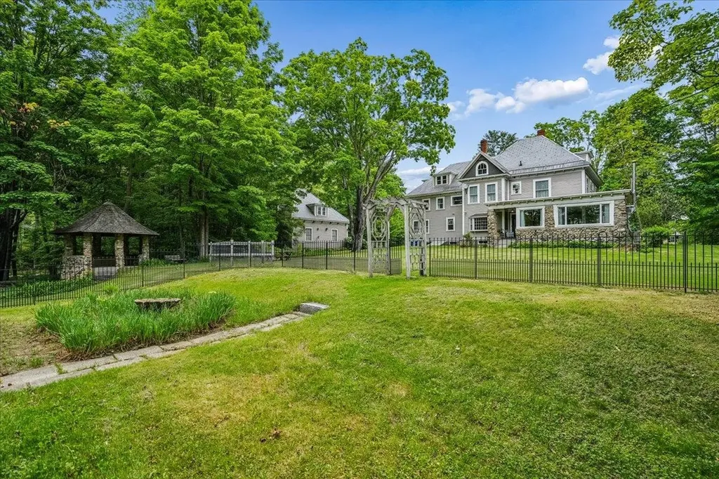 12 Granite Street Milford NH 03055