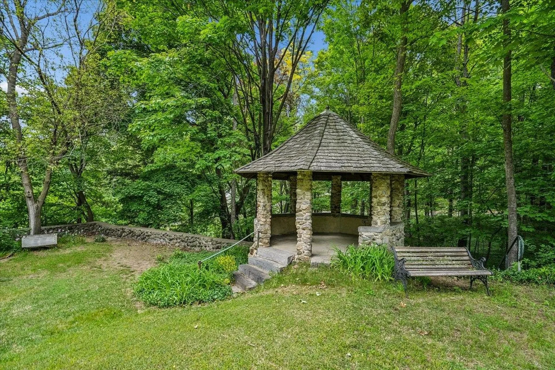12 Granite Street Milford NH 03055
