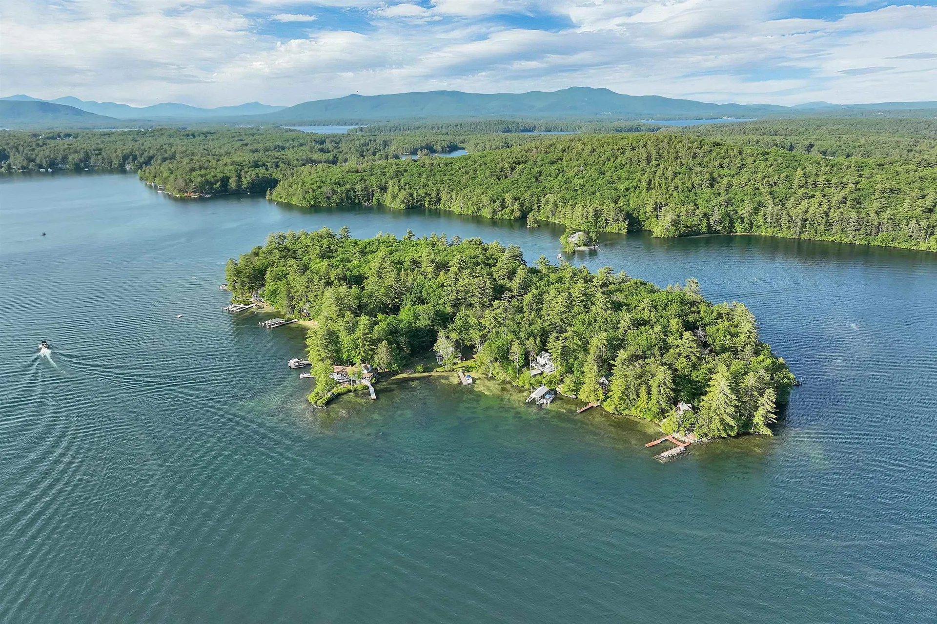 31 Pitchwood Island Meredith NH 03253