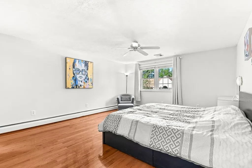 10 Oakdale Avenue Nashua NH 03062