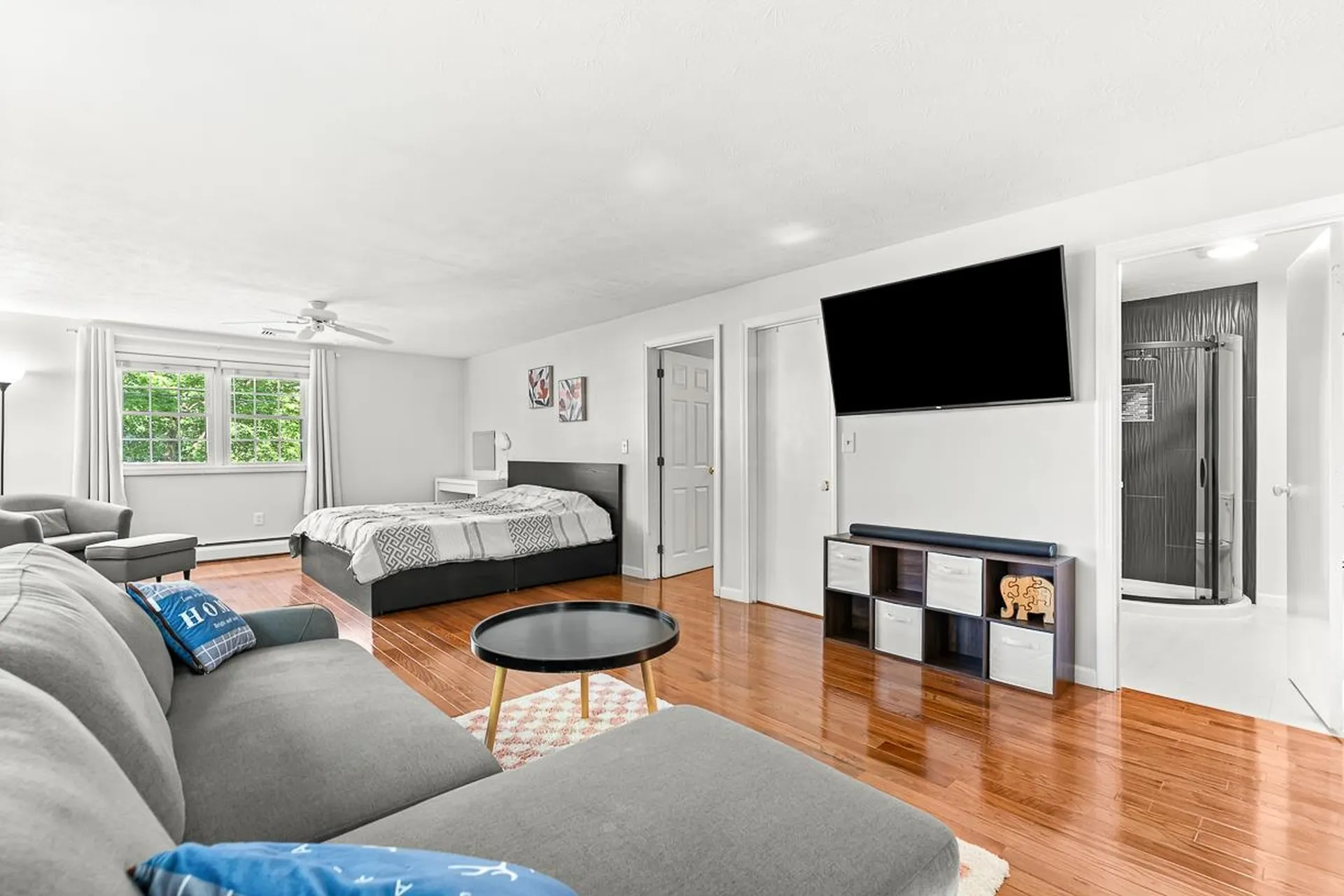 10 Oakdale Avenue Nashua NH 03062