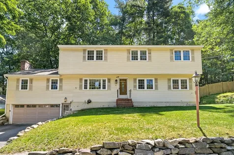 10 Oakdale Avenue Nashua NH 03062