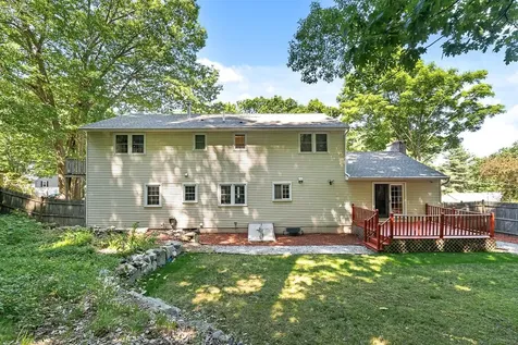 10 Oakdale Avenue Nashua NH 03062