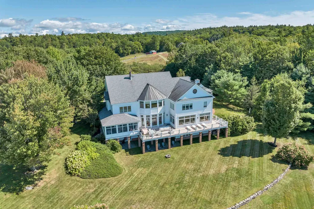 137 Brown Road Tuftonboro NH 03816