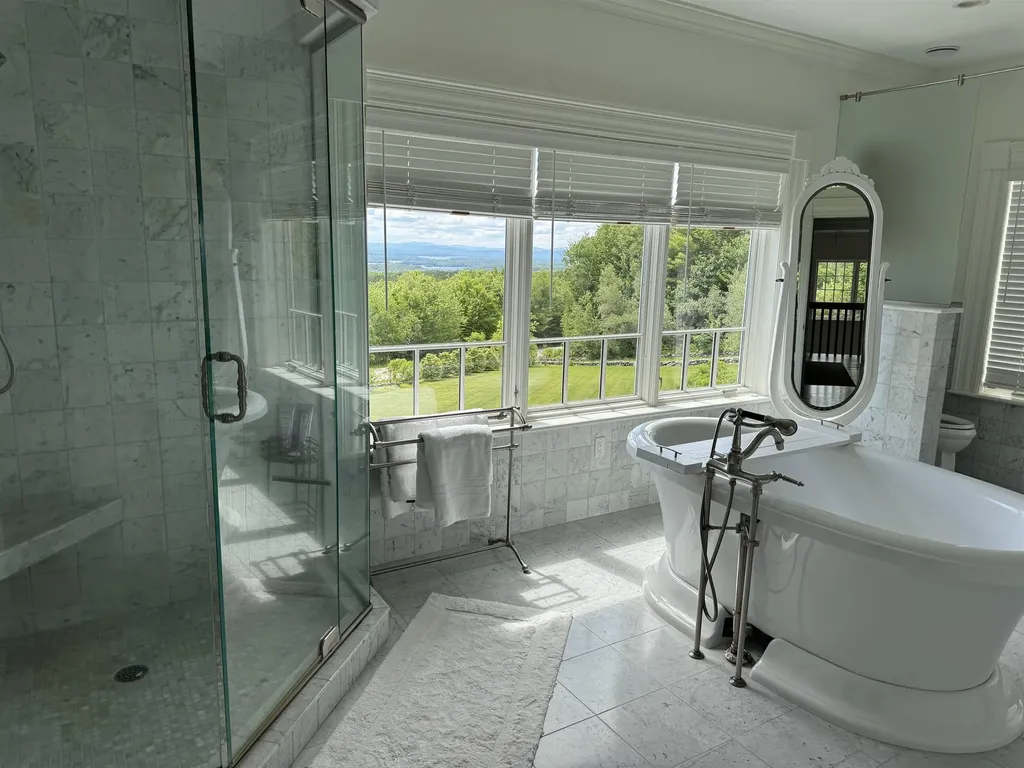 137 Brown Road Tuftonboro NH 03816