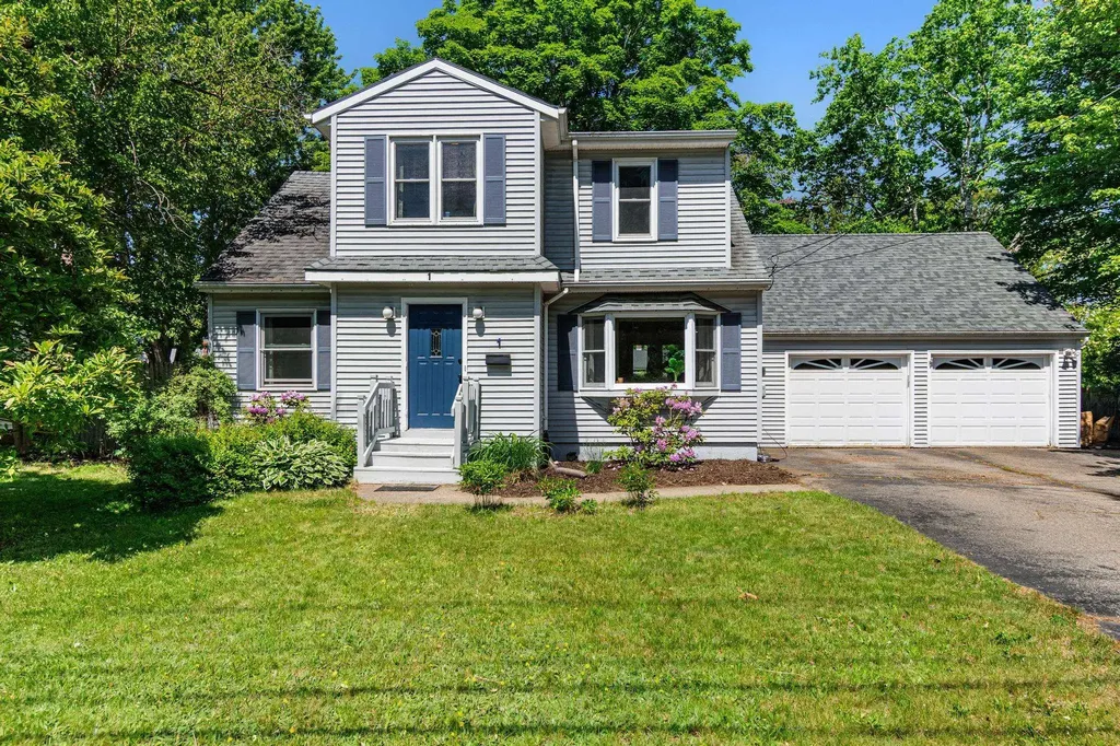 1 Hiawatha Avenue Essex Junction VT 05452