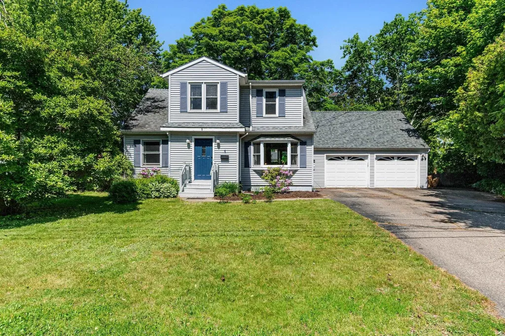 1 Hiawatha Avenue Essex Junction VT 05452