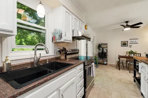 1 Hiawatha Avenue Essex Junction VT 05452