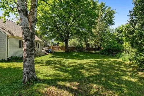 1 Hiawatha Avenue Essex Junction VT 05452