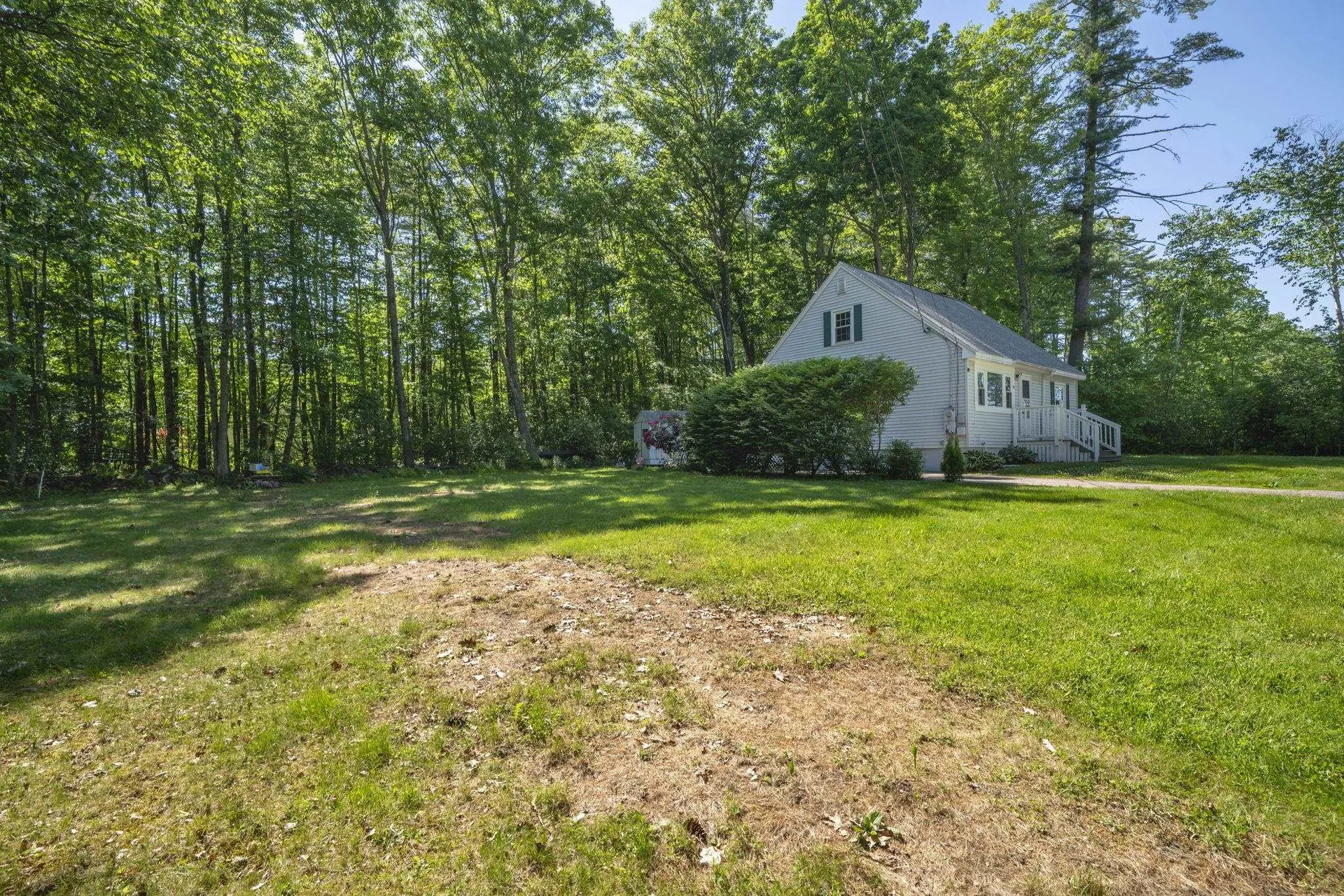 38 Duffy Street Franklin NH 03235