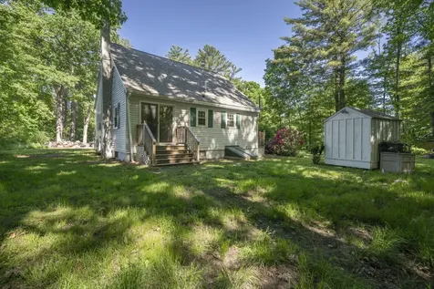 38 Duffy Street Franklin NH 03235