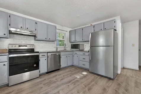 38 Duffy Street Franklin NH 03235