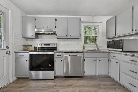 38 Duffy Street Franklin NH 03235