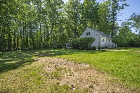 38 Duffy Street Franklin NH 03235